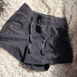 Xs black shorts